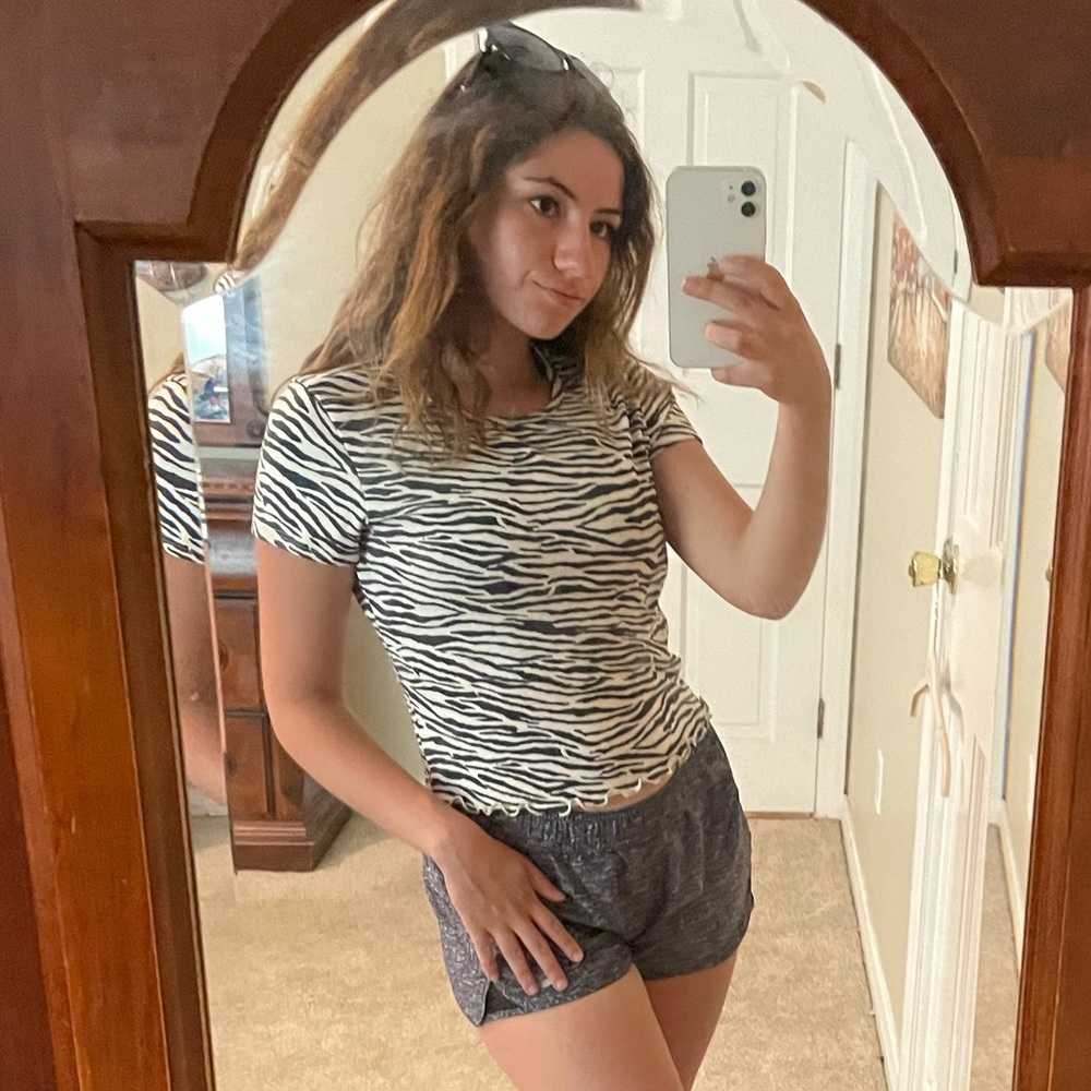 NWOT ZEBRA PRINT HOLLISTER TOP SMALL